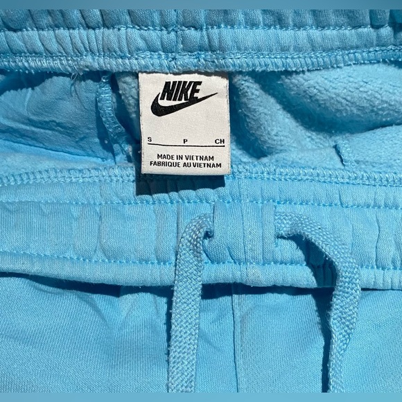 Light blue Nike Joggers - Picture 4 of 5